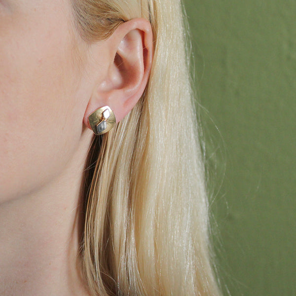 Rounded Square with Wire Wrapped Diamonds Post Earring