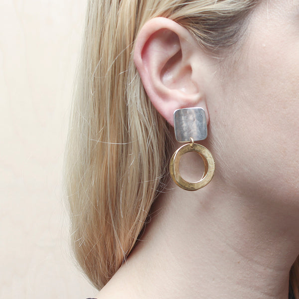 Medium Concave Square with Back To Back Wide Rings Clip Earring