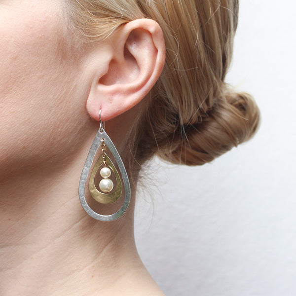 Tiered Teardrops with Graduated Pearls Wire Earring