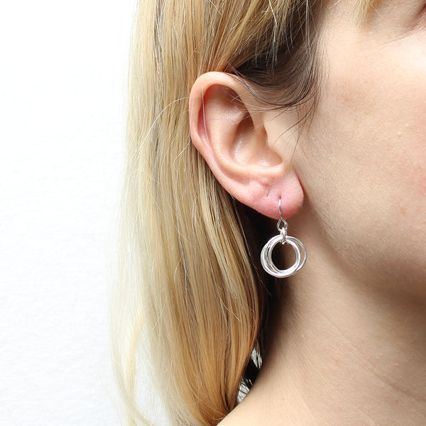 Small Ring Bunch Wire Earrings