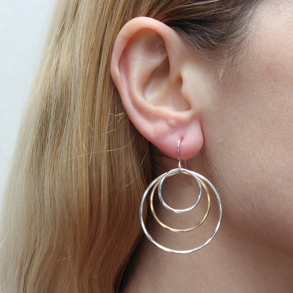 Large Airy Rings Wire Earring