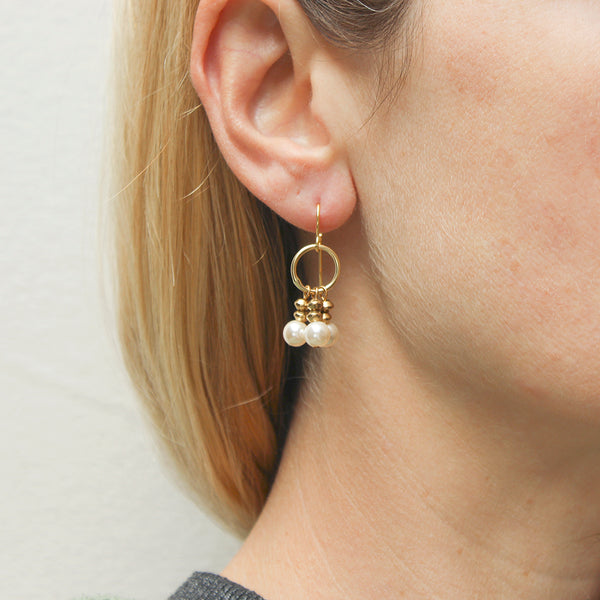 Small Ring with Pearls Wire Earrings