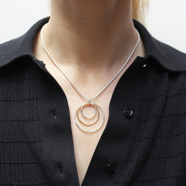 Airy Rings Necklace