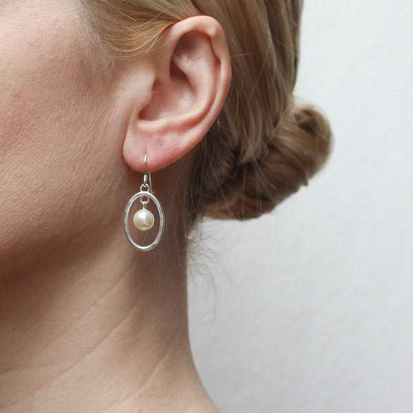 Small Oval Ring and Pearl Wire Earring