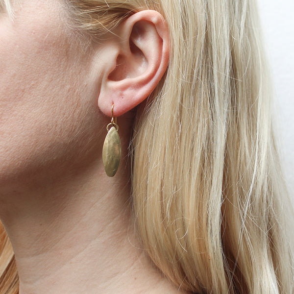 Rounded Leaf Pod Wire Earrings