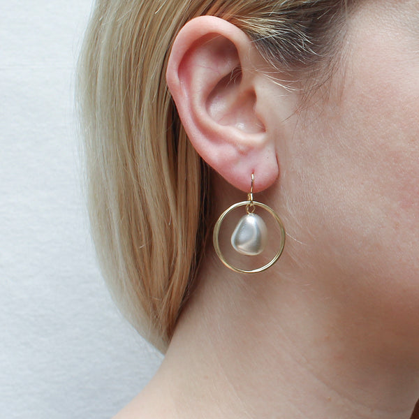 Two Rings with Organic Grey Pearl Wire Earring
